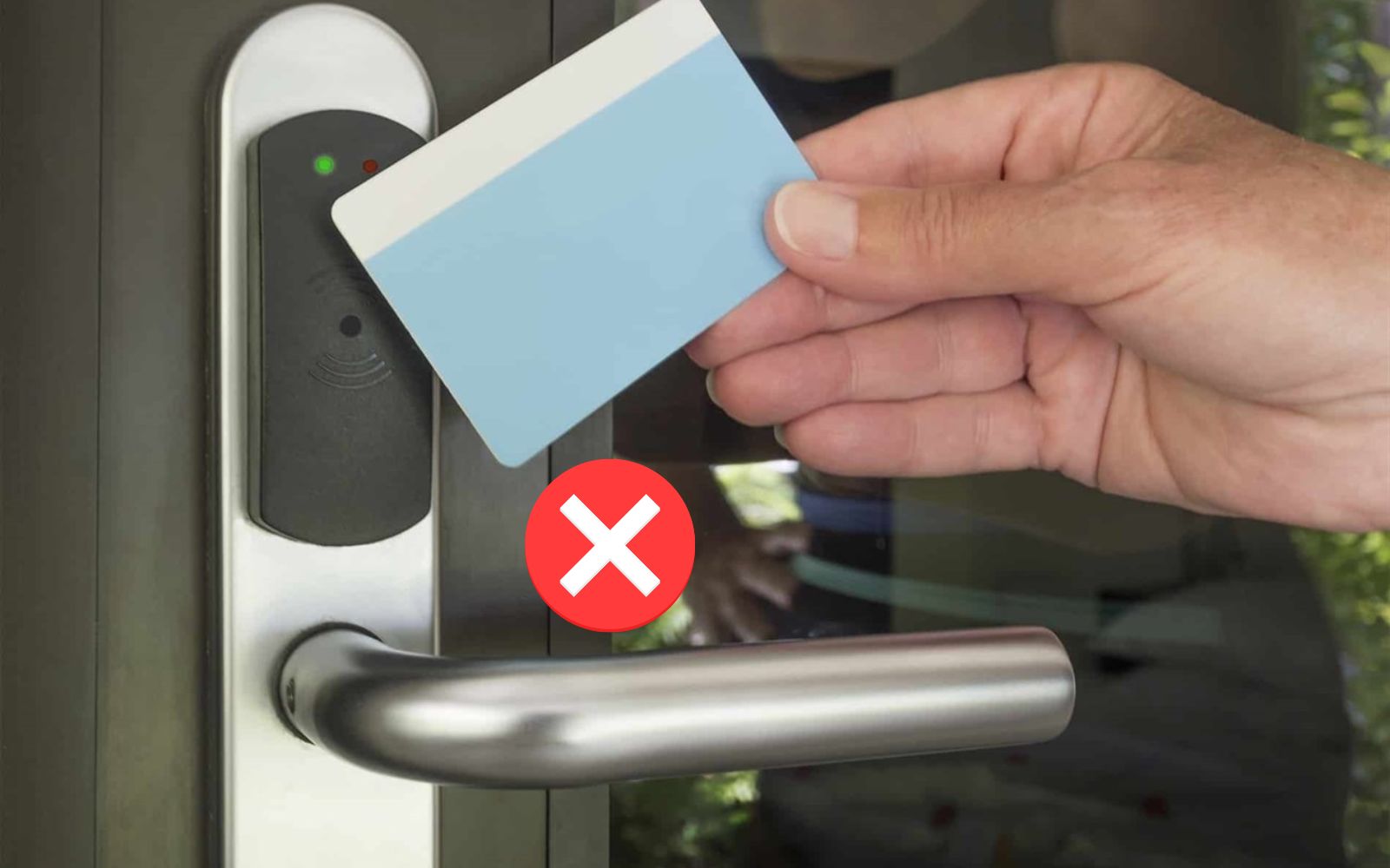 Khóa điện tử cửa kính lỗi không thao tác được